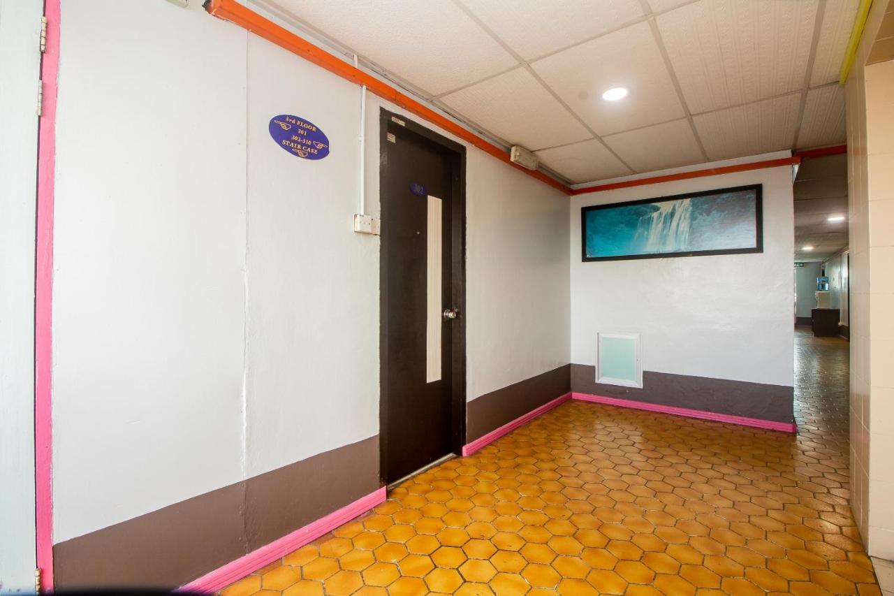 Oyo 90124 Payang Puri Baru Hotel Sarikei المظهر الخارجي الصورة