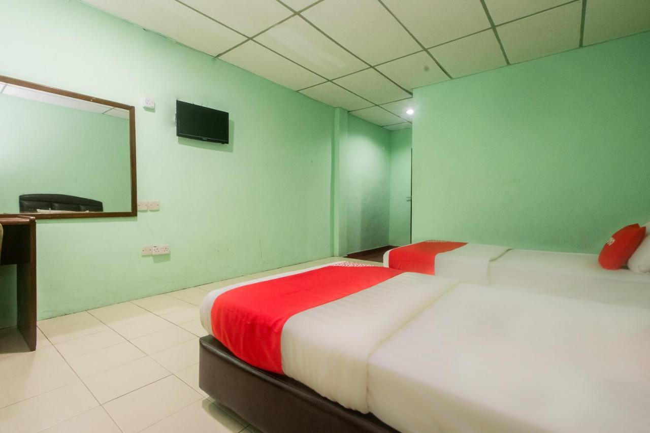 Oyo 90124 Payang Puri Baru Hotel Sarikei المظهر الخارجي الصورة