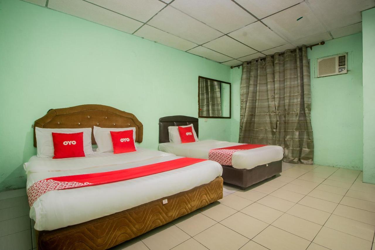 Oyo 90124 Payang Puri Baru Hotel Sarikei المظهر الخارجي الصورة